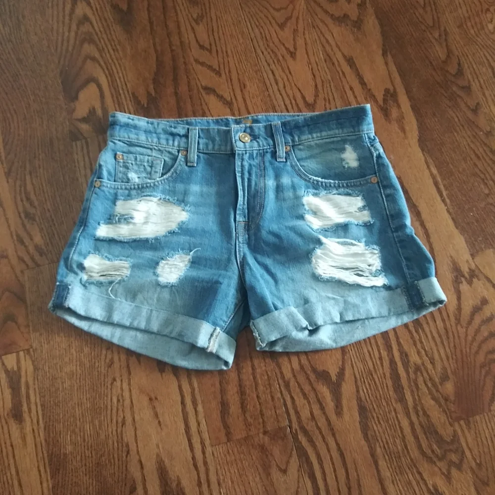 7 For All Mankind Relaxed Mid Roll Shorts - Picture 5 of 9